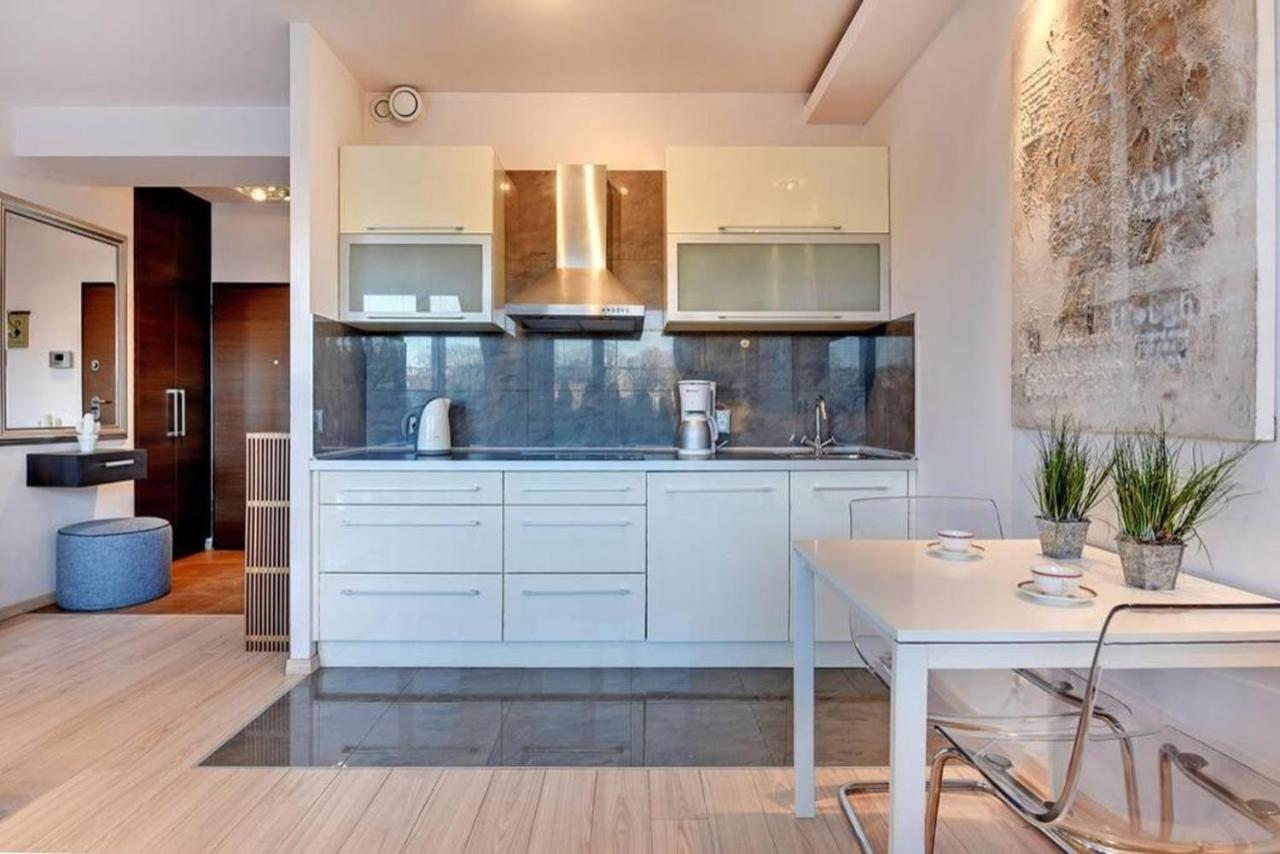 Golden Apartments Szafarnia 7 M5 กดัญสก์ ภายนอก รูปภาพ