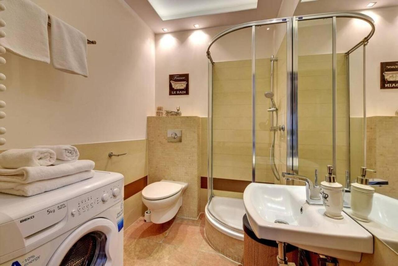 Golden Apartments Szafarnia 7 M5 กดัญสก์ ภายนอก รูปภาพ